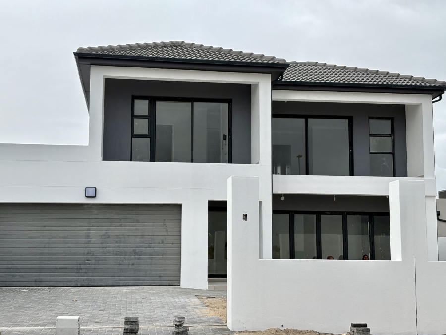 5 Bedroom Property for Sale in Sandown Western Cape